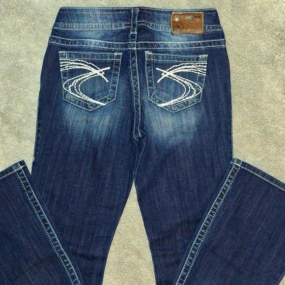 EUC Silver Suki Low Rise Jeans - Picture 7 of 13